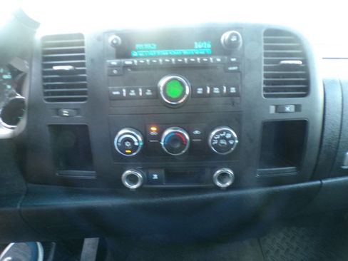 Used 2010 Chevrolet Silverado 1500 LT w/ Texas Edition image 10