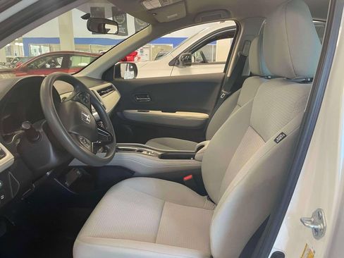 Used 2021 Honda HR-V LX image 14