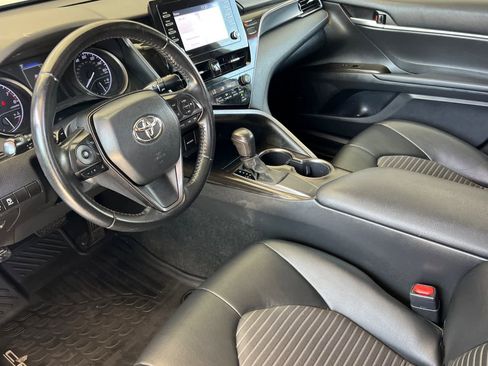 Certified 2021 Toyota Camry SE w/ Convenience Package FWD image 11