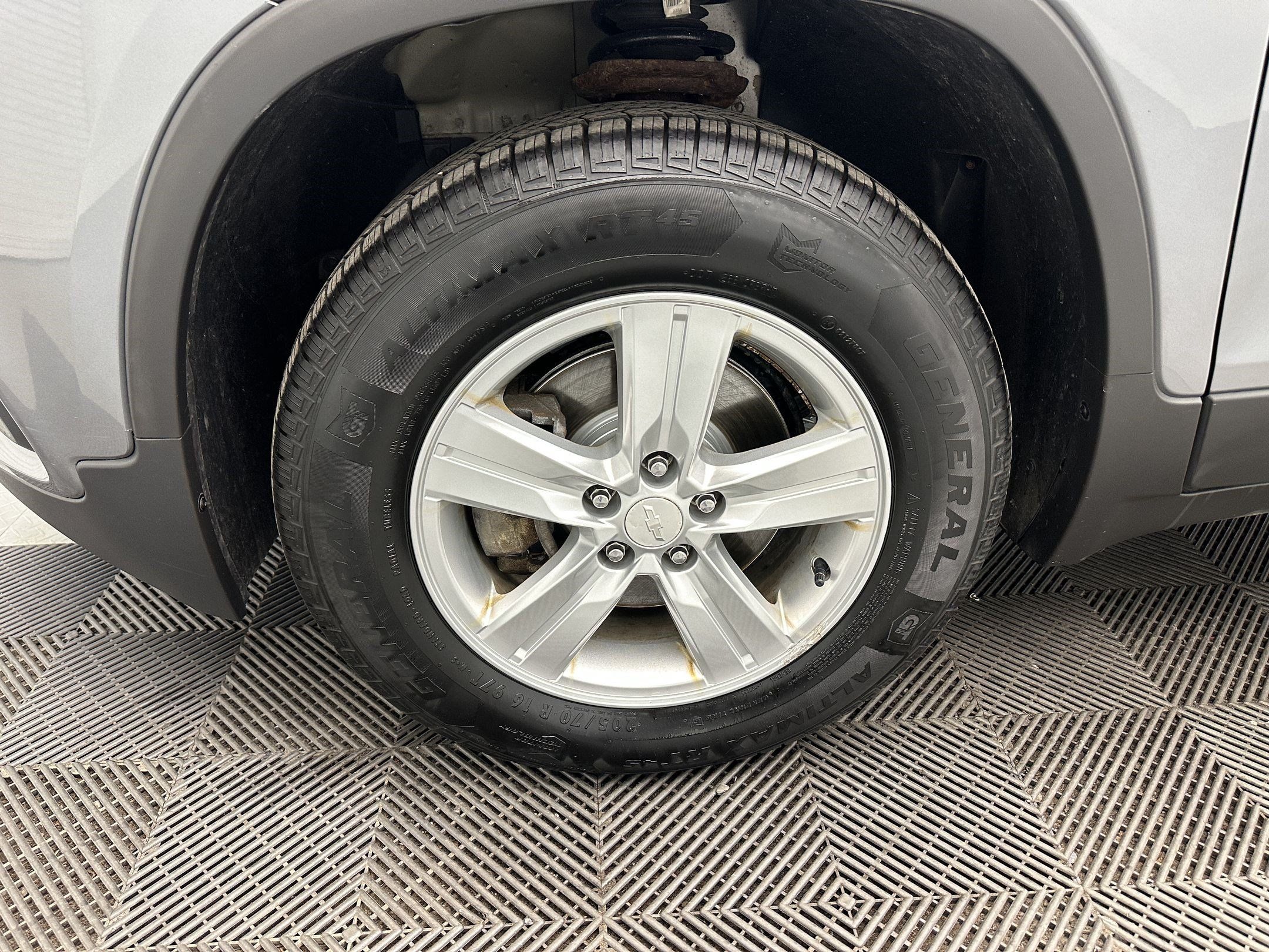Certified 2020 Chevrolet Trax LS w/ Tint and Cruise Package AWD/4WD image 12