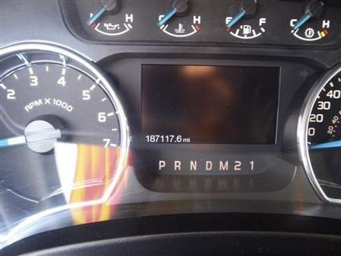 Used 2014 Ford F150 XLT w/ Equipment Group 302A Luxury image 12