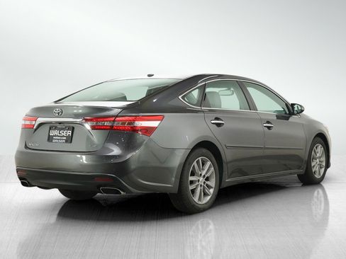 Used 2015 Toyota Avalon XLE Premium FWD image 5