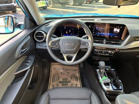 Used 2025 Chevrolet Trax ACTIV w/ Driver Confidence Package image 23