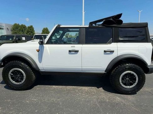 Used 2022 Ford Bronco Badlands AWD/4WD image 5