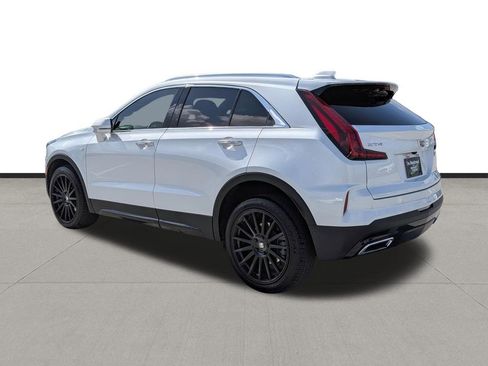 Used 2024 Cadillac XT4 Premium Luxury w/ Technology Package FWD image 7