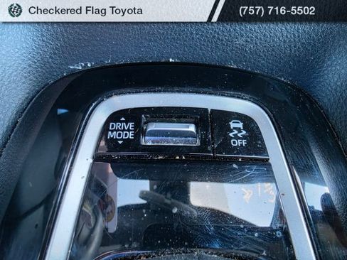 Used 2024 Toyota Corolla SE w/ SE Premium Package FWD image 21