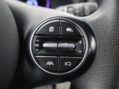 Used 2024 Kia Soul LX w/ Option Group 015 FWD image 22