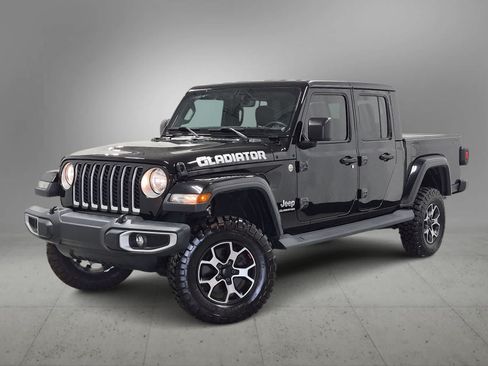 Certified 2020 Jeep Gladiator Overland w/ Popular Equipment Package AWD/4WD image 1