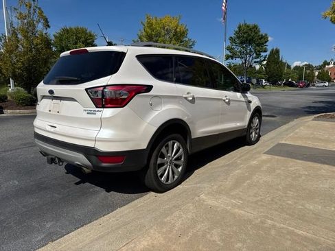 Used 2018 Ford Escape Titanium w/ Ford Safe & Smart Package FWD image 5