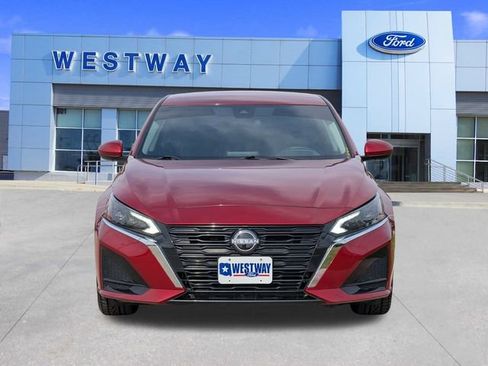 Used 2023 Nissan Altima 2.5 SV image 7