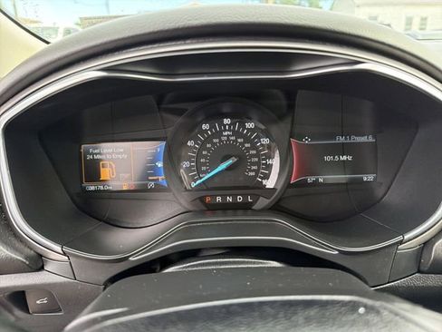 Used 2020 Ford Fusion SE FWD image 18