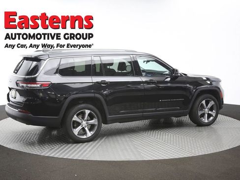Used 2023 Jeep Grand Cherokee L Limited w/ Luxury Tech Group II AWD/4WD image 47