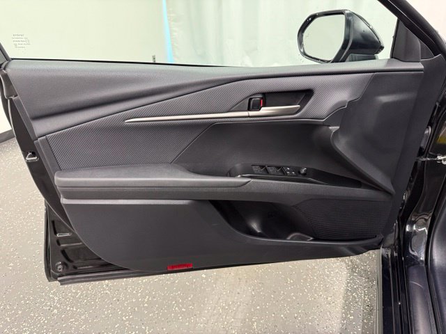 Certified 2025 Toyota Camry SE FWD image 10