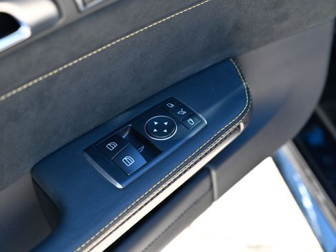 Used 2019 Mercedes-Benz AMG GT R image 19