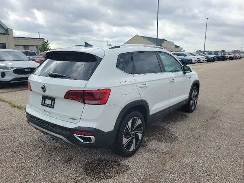 Used 2023 Volkswagen Taos SE AWD/4WD image 19