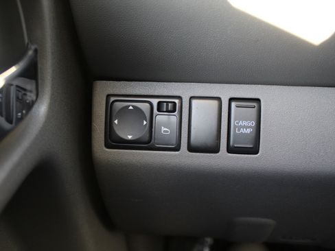 Used 2012 Nissan Frontier PRO-4X image 28