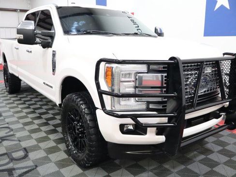 Used 2017 Ford F350 Platinum w/ Platinum Ultimate Package AWD/4WD image 21
