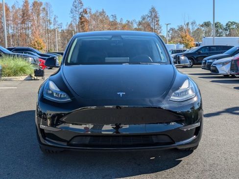 Used 2022 Tesla Model Y Performance image 2