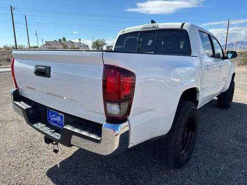 Used 2022 Toyota Tacoma SR5 image 5