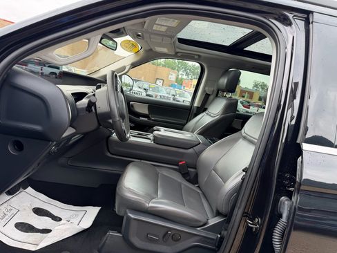 Used 2025 Ford Expedition Max Active AWD/4WD image 9