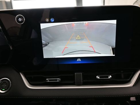 Used 2026 Chevrolet Equinox LT FWD image 22