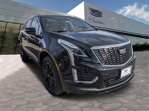 New 2026 Cadillac XT5 Luxury image 5