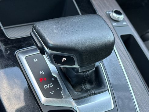 Certified 2023 Audi Q5 e Premium w/ Convenience Package AWD/4WD image 26