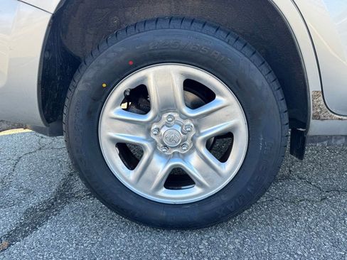 Used 2011 Toyota RAV4 4WD image 36