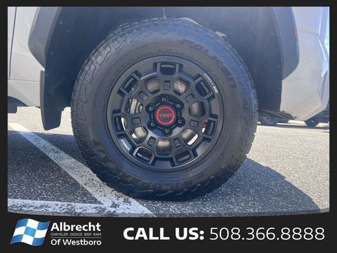 Used 2025 Toyota Tundra TRD Pro AWD/4WD image 35