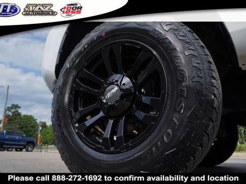 Used 2020 Toyota Tacoma SR w/ SR Convenience Package RWD image 13