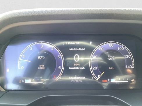 Used 2023 Jeep Grand Cherokee Laredo X AWD/4WD image 11