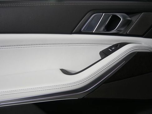 New 2026 BMW X5 xDrive50e w/ M Sport Package image 13