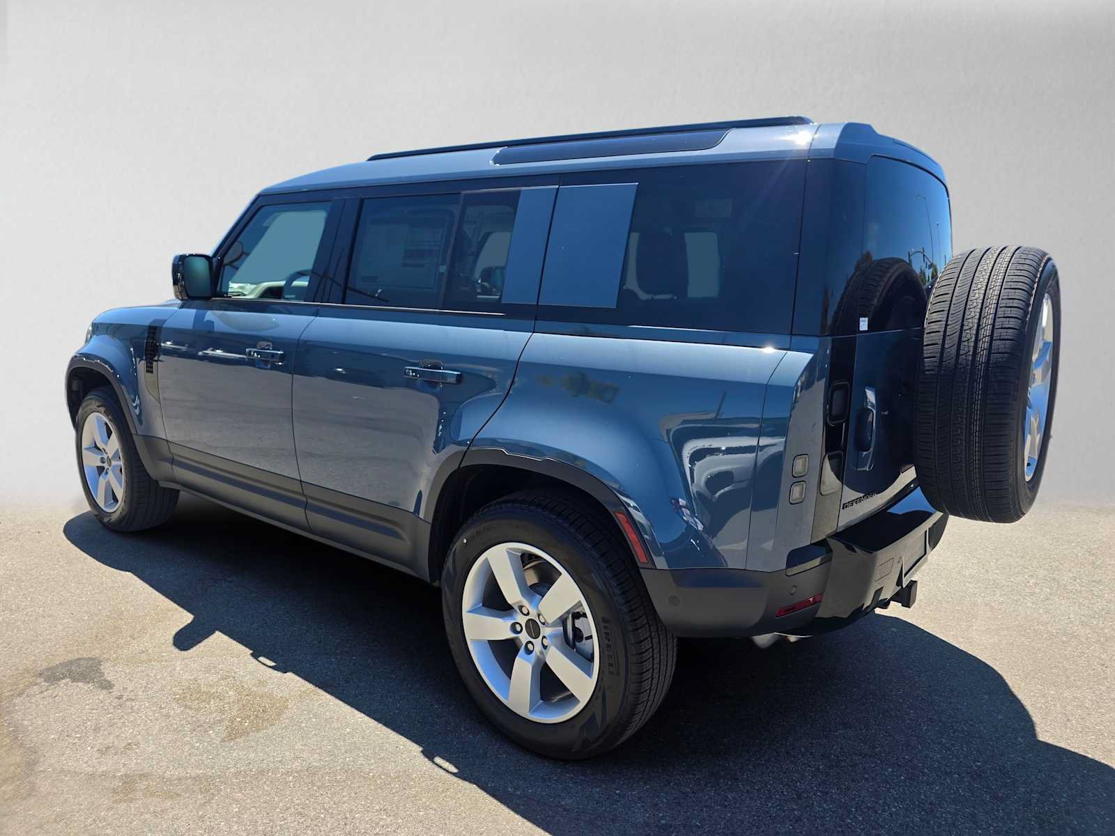 New 2026 Land Rover Defender 110 S AWD/4WD image 3