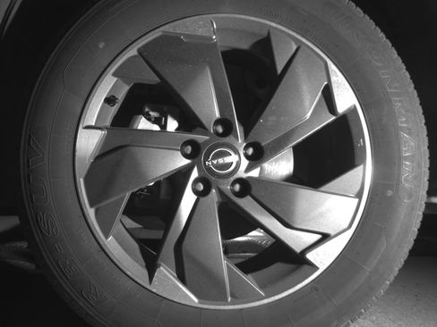 Used 2025 Nissan Rogue SV AWD/4WD image 21