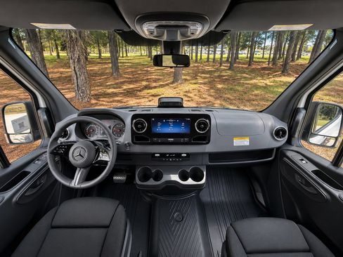 New 2026 Mercedes-Benz Sprinter 2500 image 2