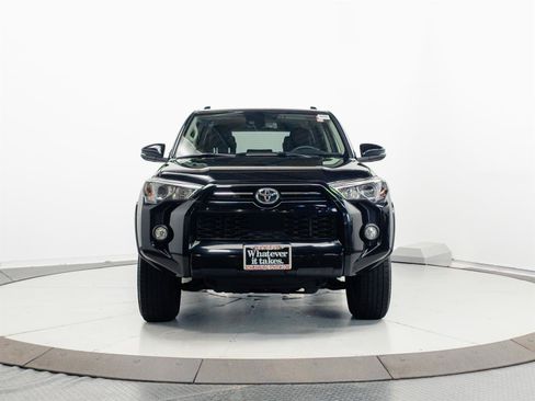 Used 2020 Toyota 4Runner SR5 Premium AWD/4WD image 2