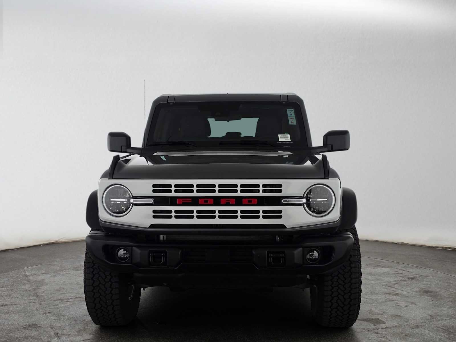 Used 2025 Ford Bronco Heritage Edition AWD/4WD image 8