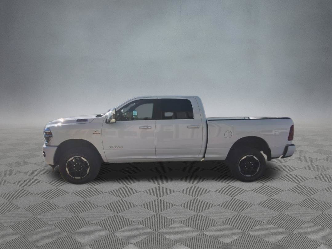 Used 2026 RAM 2500 Laramie AWD/4WD image 3