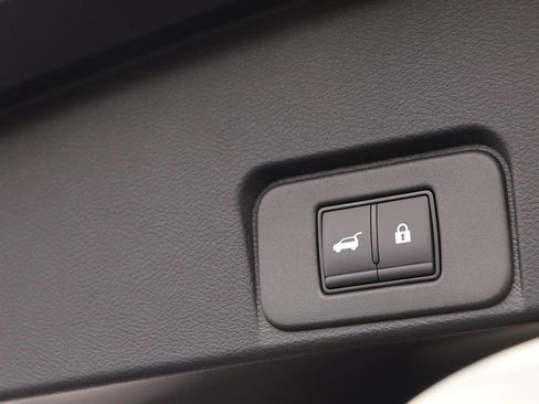 New 2026 Nissan Rogue Platinum AWD/4WD image 8