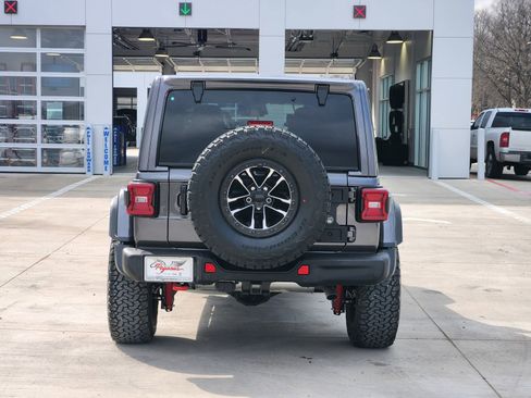 New 2026 Jeep Wrangler Unlimited Rubicon image 8