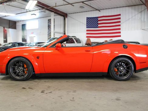 Used 2023 Dodge Challenger SRT Hellcat image 3