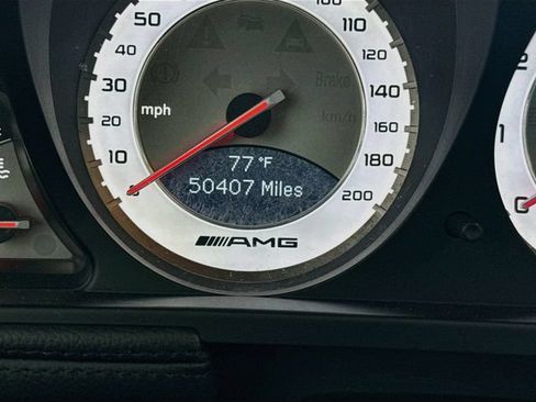 Used 2011 Mercedes-Benz SL 63 AMG image 11