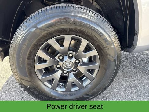 Used 2020 Toyota Tacoma SR5 AWD/4WD image 13