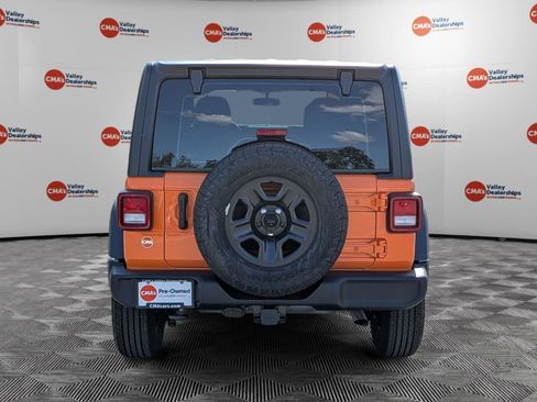 Used 2025 Jeep Wrangler Unlimited Sport AWD/4WD image 6