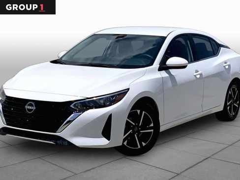 Used 2025 Nissan Sentra SV FWD image 1