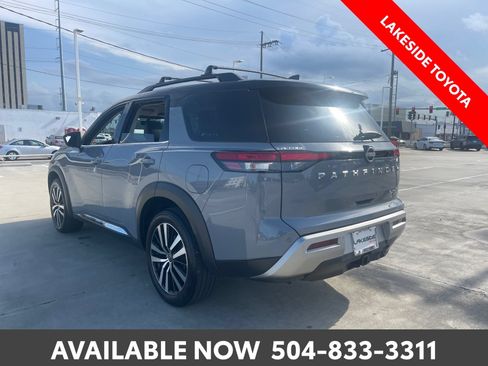 Used 2023 Nissan Pathfinder Platinum w/ Cargo Package AWD/4WD image 3