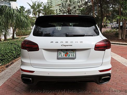 Used 2016 Porsche Cayenne image 20