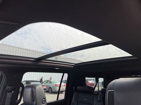 Used 2021 Cadillac Escalade ESV Premium Luxury w/ Driver Assist Tech Package AWD/4WD image 13