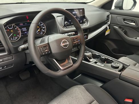 New 2026 Nissan Rogue SV AWD/4WD image 17