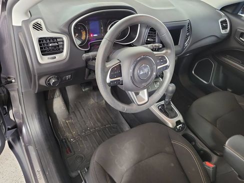 Used 2020 Jeep Compass Sport FWD image 11